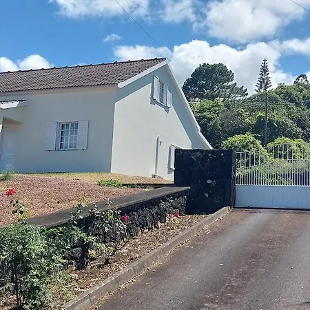 بيت للعطل Sea View House - Inpico