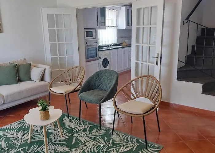 بيت للعطل Sea View House - Inpico *