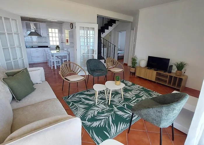 بيت للعطل Sea View House - Inpico *