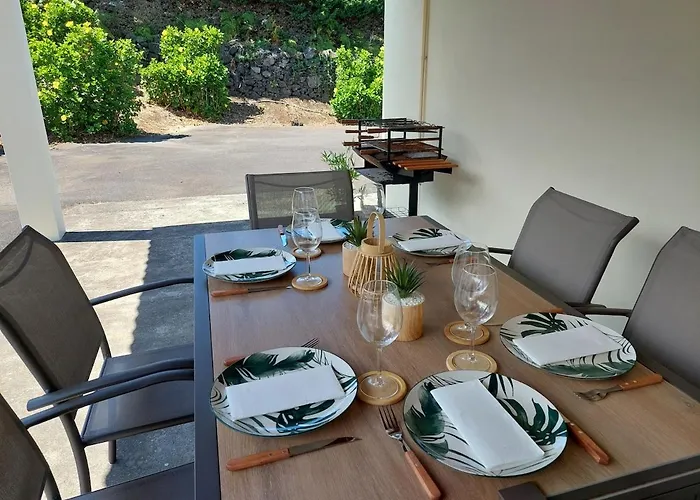 Sea View House - Inpico Ferienhaus Santo Antonio (Pico Island)